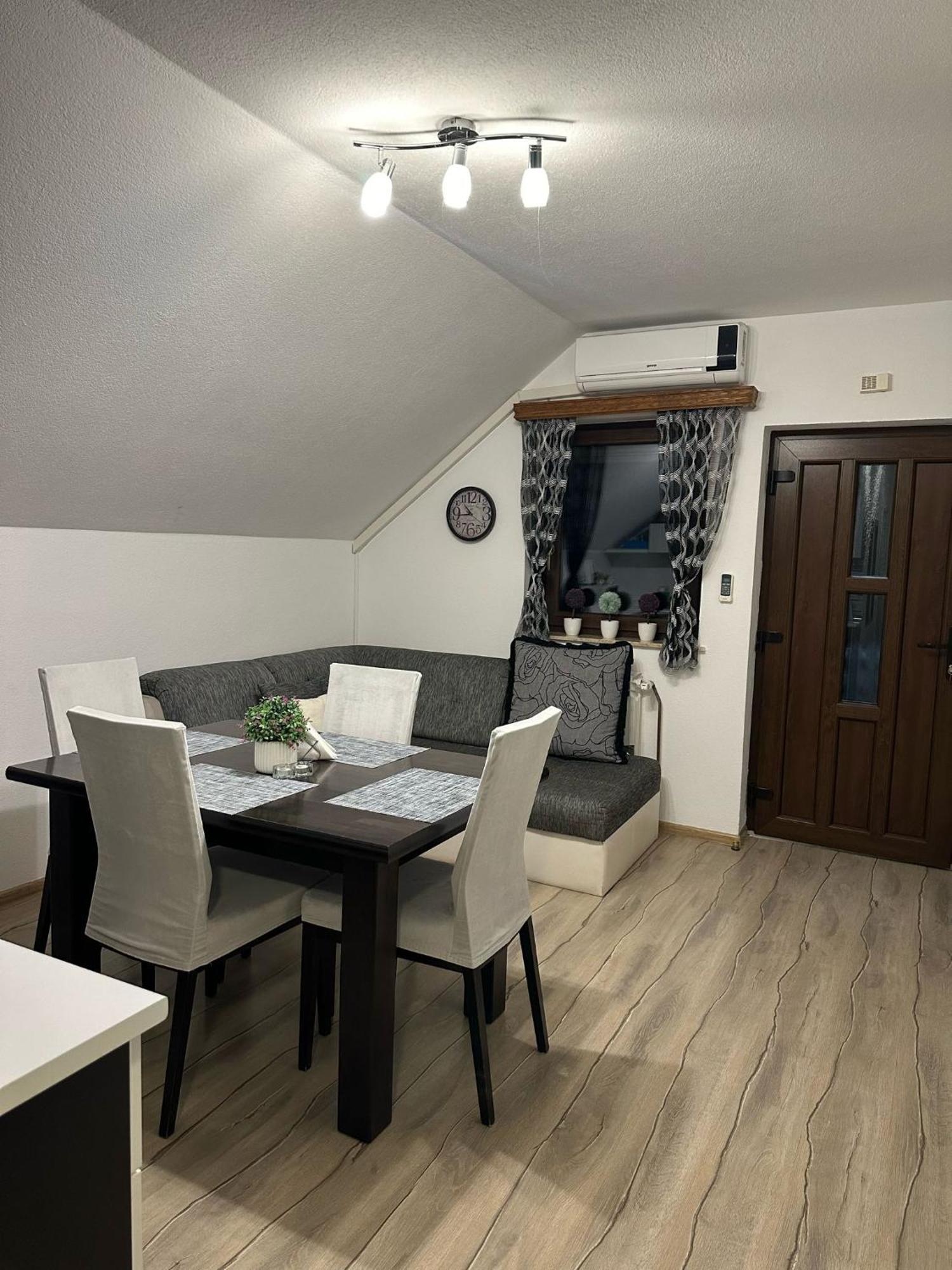 Apartment Rosandic Smoljanac Εξωτερικό φωτογραφία